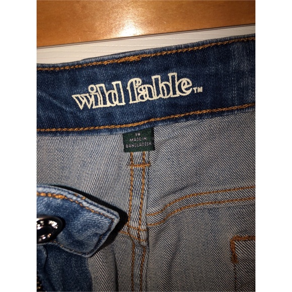 Medium Wash High Rise Mom Jeans - Picture 2 of 3